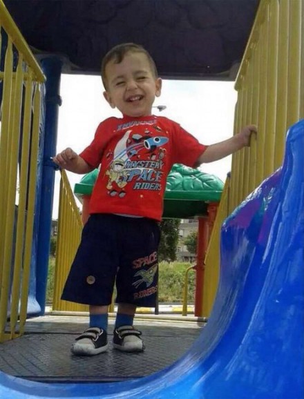 Three-year-old-Syrian-boy-Aylan-Kurdi-495x650
